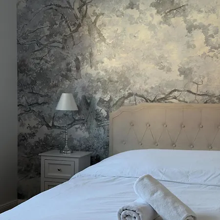 Art And Elegance, Family Friendly 2bedroom Near Frankfurt Airport, Free Parking Floersheim am Main