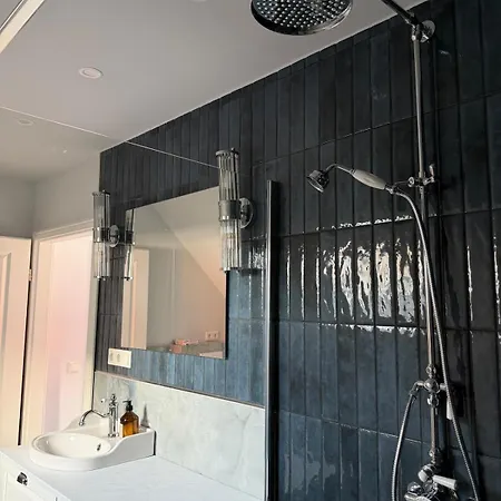 Appartement Art And Elegance, Family Friendly 2bedroom Near Frankfurt Airport, Free Parking *