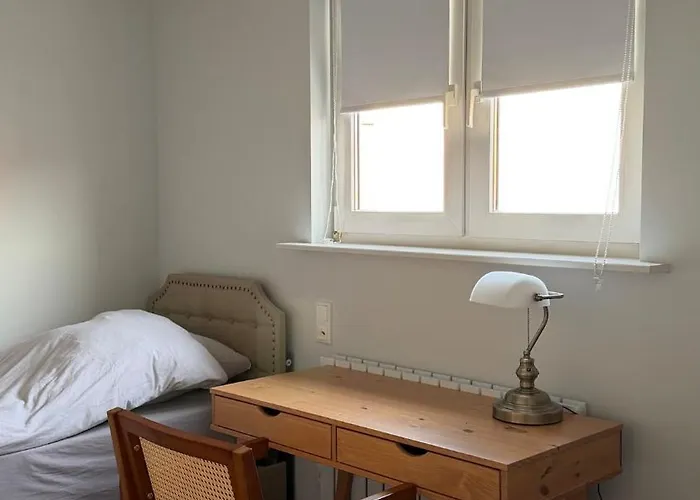 Art And Elegance, Family Friendly 2bedroom Near Frankfurt Airport, Free Parking